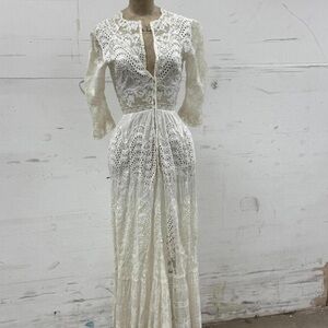 Elegant Lace Mini Dress - Cream